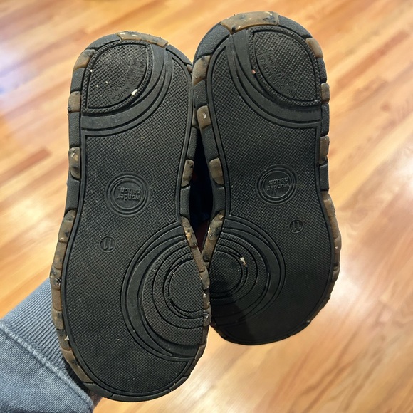 Sandals - Picture 6 of 8